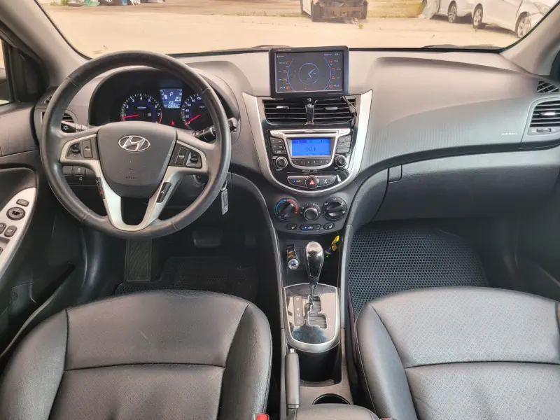 Hyundai Accent