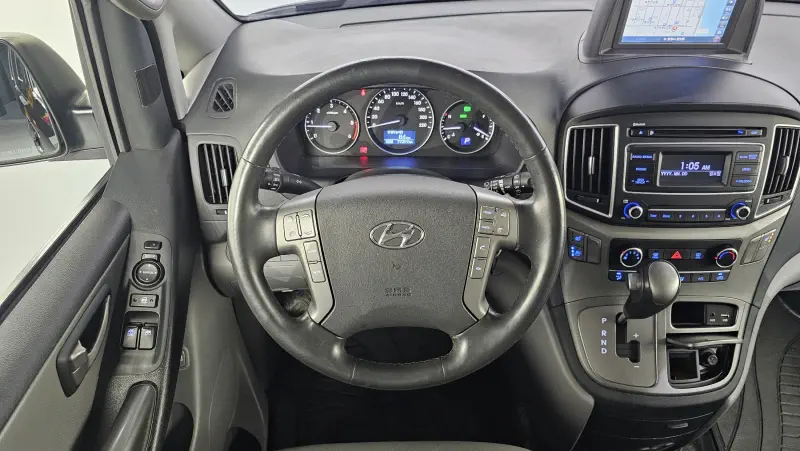 Hyundai Grand Starex