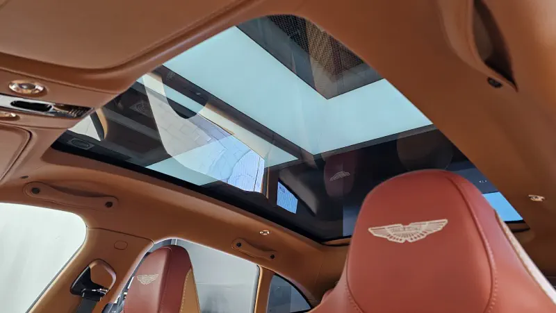 Aston Martin DBX