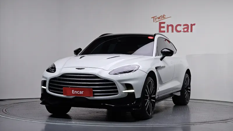 Aston Martin DBX