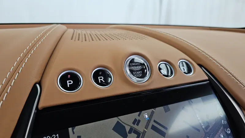 Aston Martin DBX