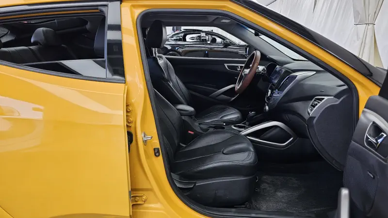 Hyundai Veloster