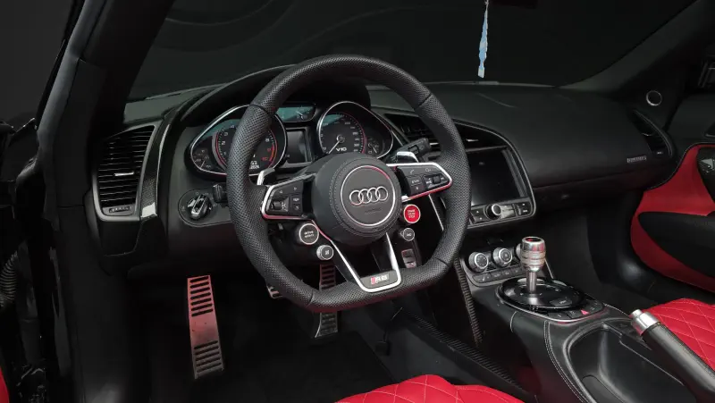 Audi R8