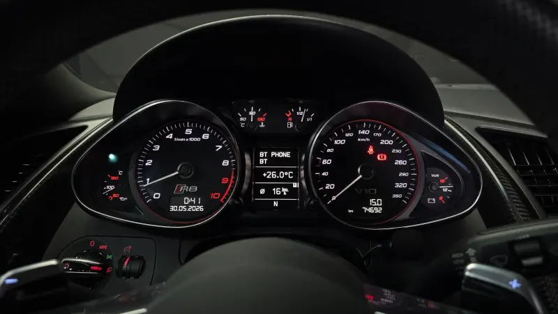 Audi R8