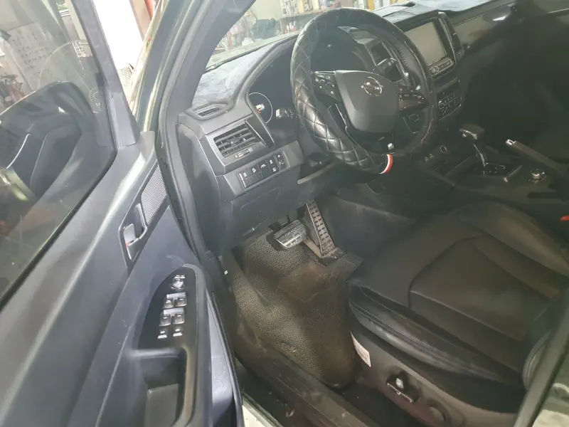 SsangYong Rexton Sports