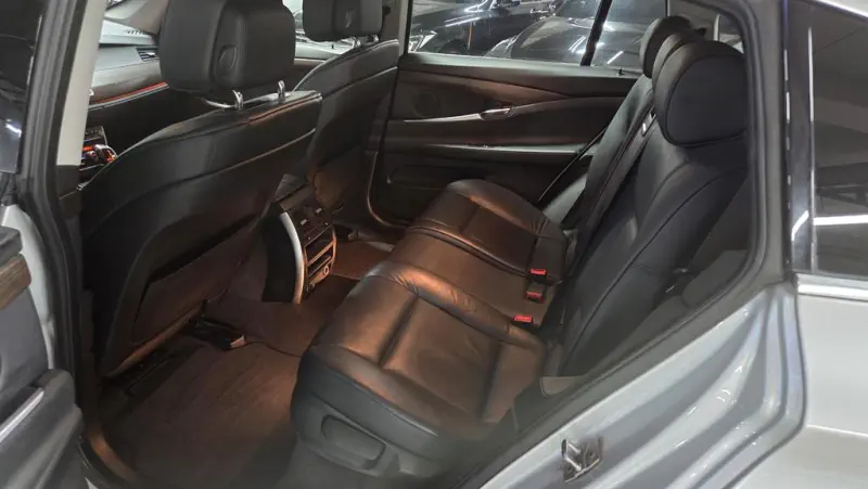 BMW 5-Series Gran Turismo