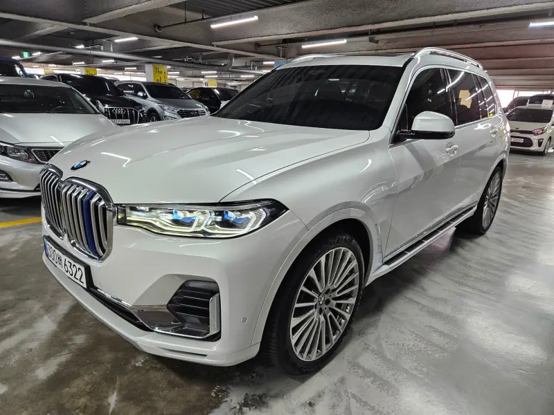 BMW X7