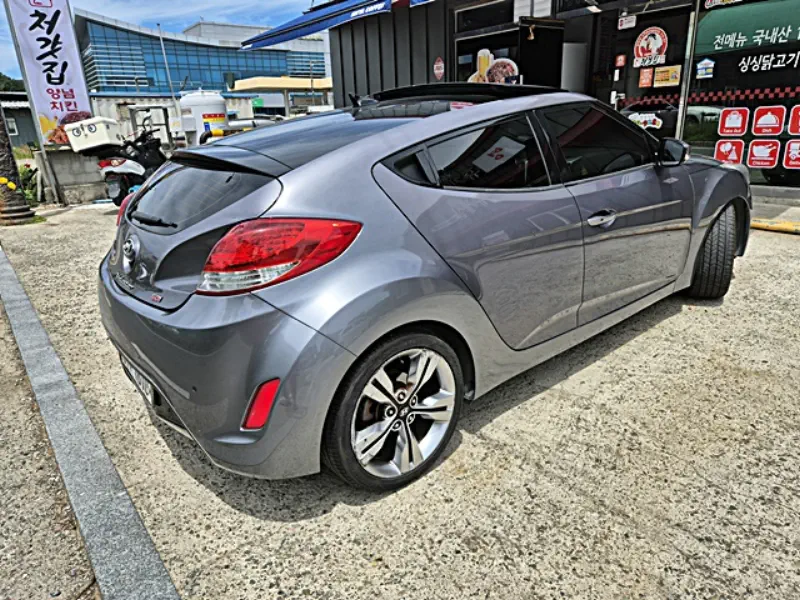 Hyundai Veloster