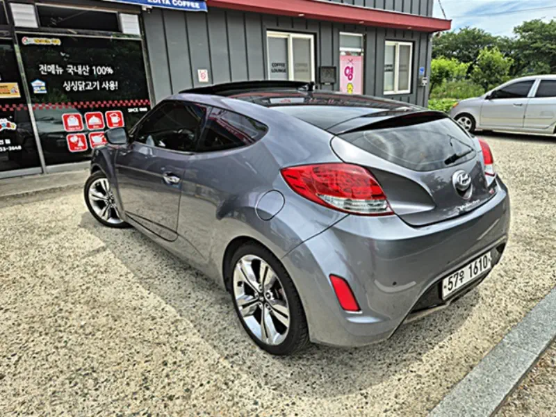 Hyundai Veloster