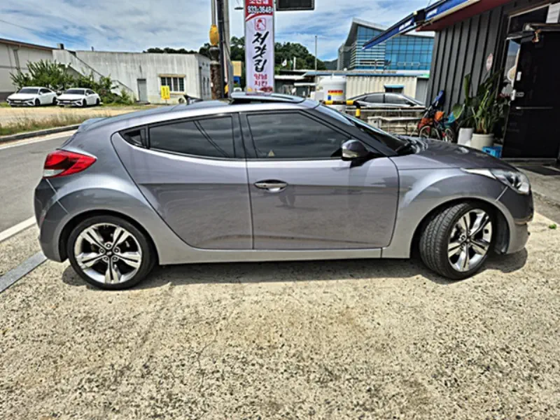 Hyundai Veloster
