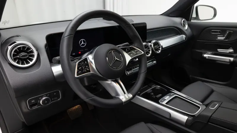 Mercedes-Benz EQB