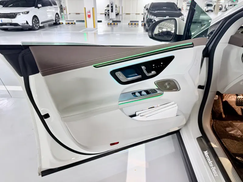 Mercedes-Benz EQE