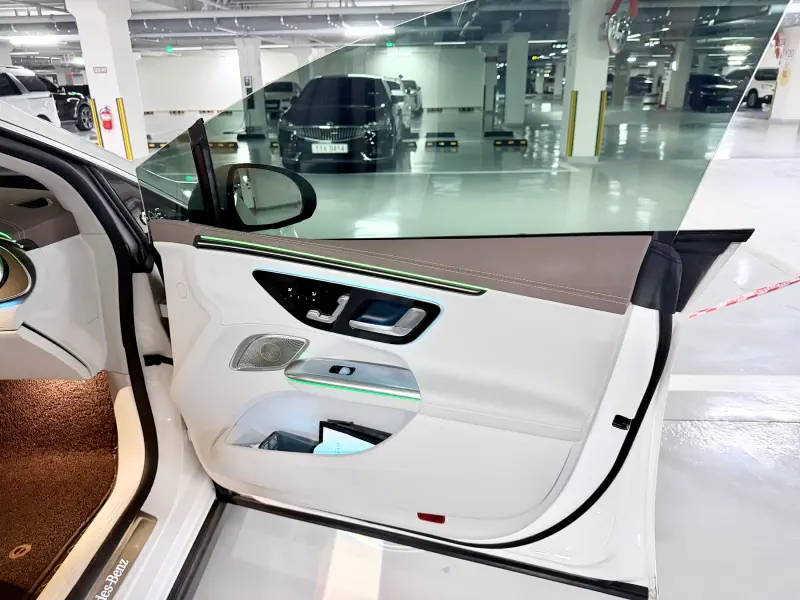 Mercedes-Benz EQE