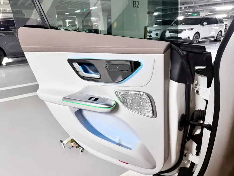 Mercedes-Benz EQE