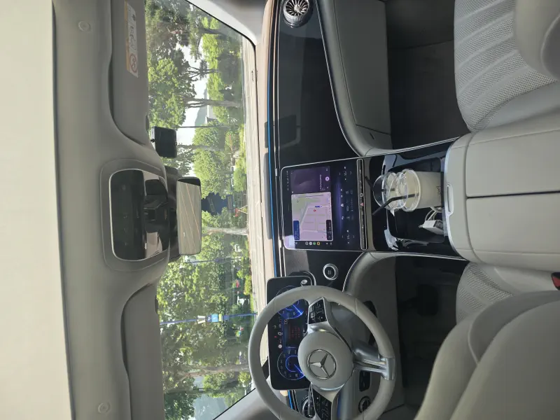 Mercedes-Benz EQE