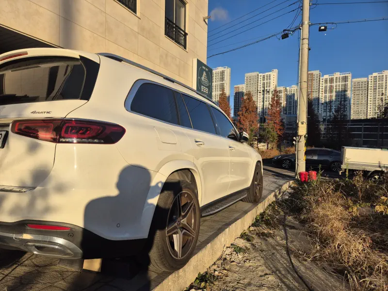 Mercedes-Benz GLS-Class