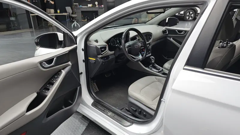 Hyundai Ioniq