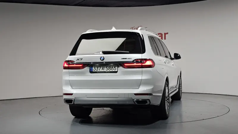 BMW X7