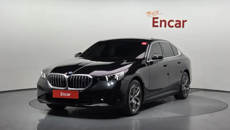 BMW i5