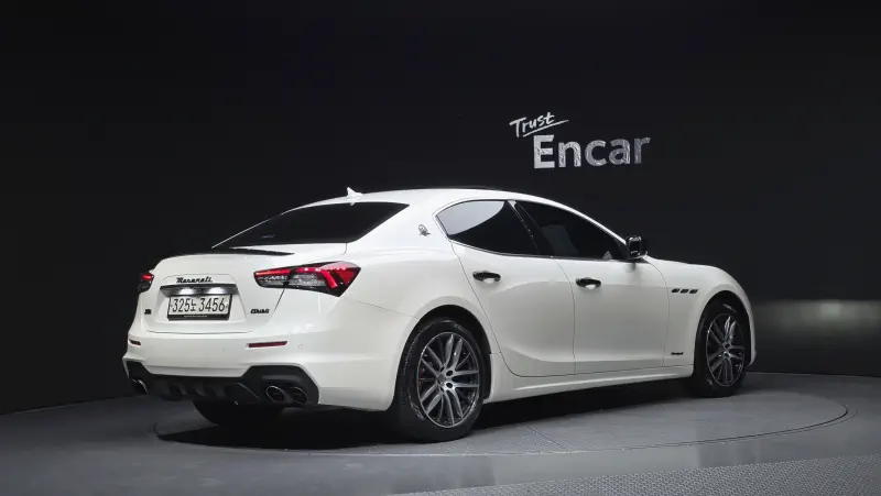 Maserati Ghibli