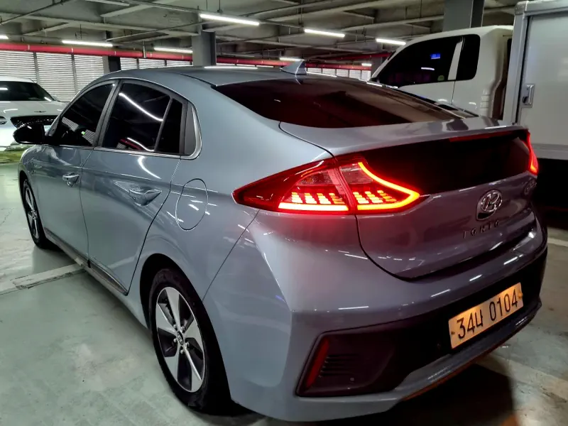 Hyundai Ioniq