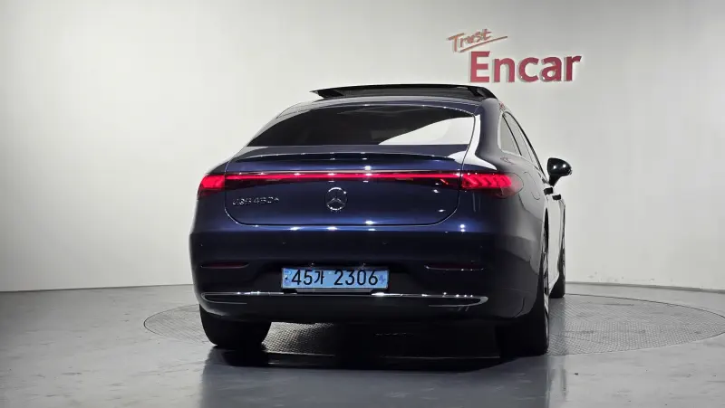 Mercedes-Benz EQS