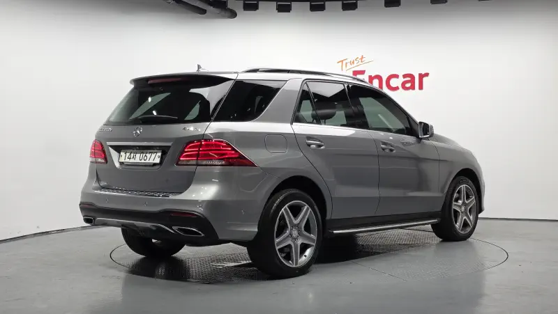 Mercedes-Benz GLE-Class