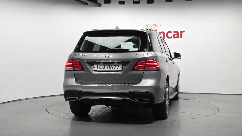 Mercedes-Benz GLE-Class