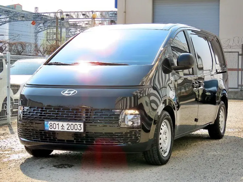 Hyundai Staria