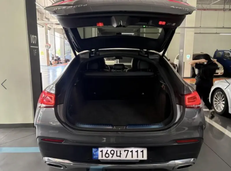 Mercedes-Benz GLE-Class