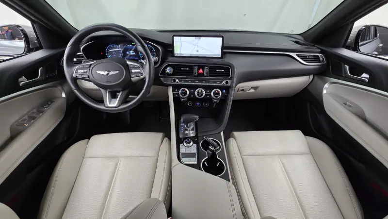 Genesis G70