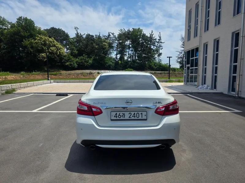 Nissan Altima