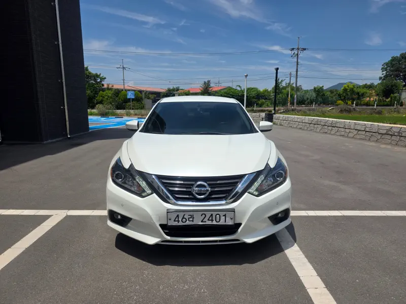 Nissan Altima