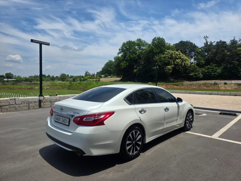 Nissan Altima