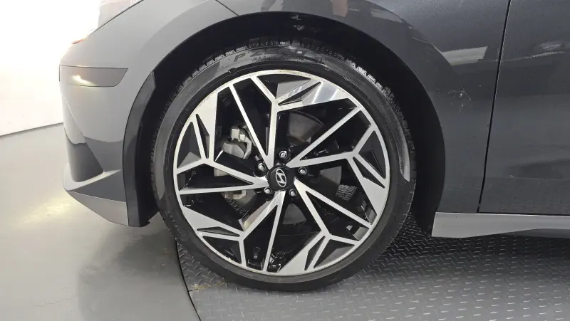 Hyundai Ioniq 6