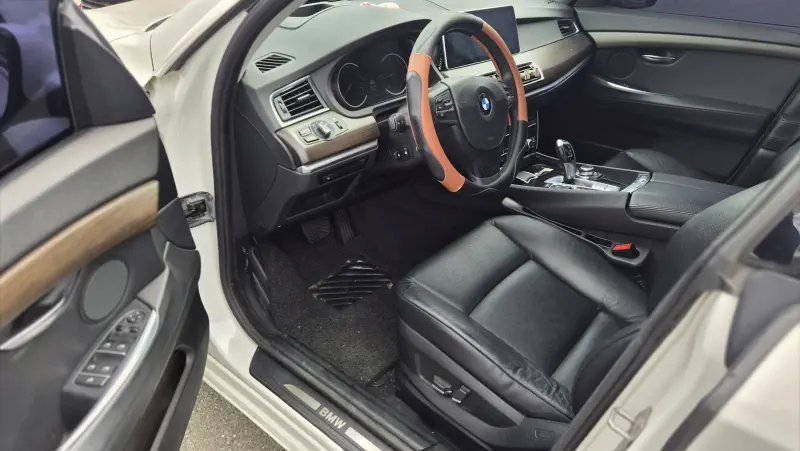 BMW 5-Series Gran Turismo