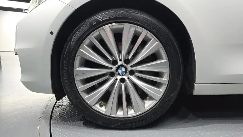 BMW 5-Series Gran Turismo