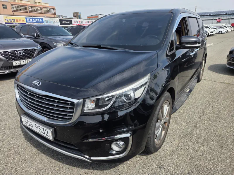 Kia Carnival