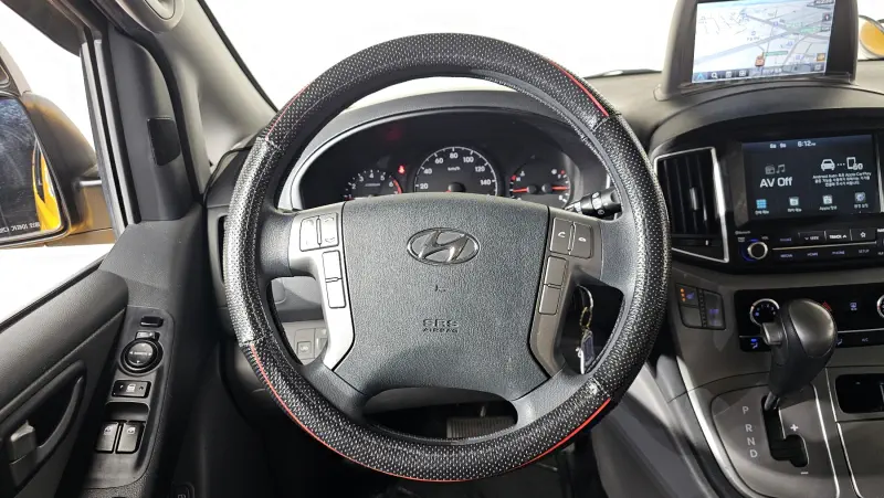 Hyundai Grand Starex