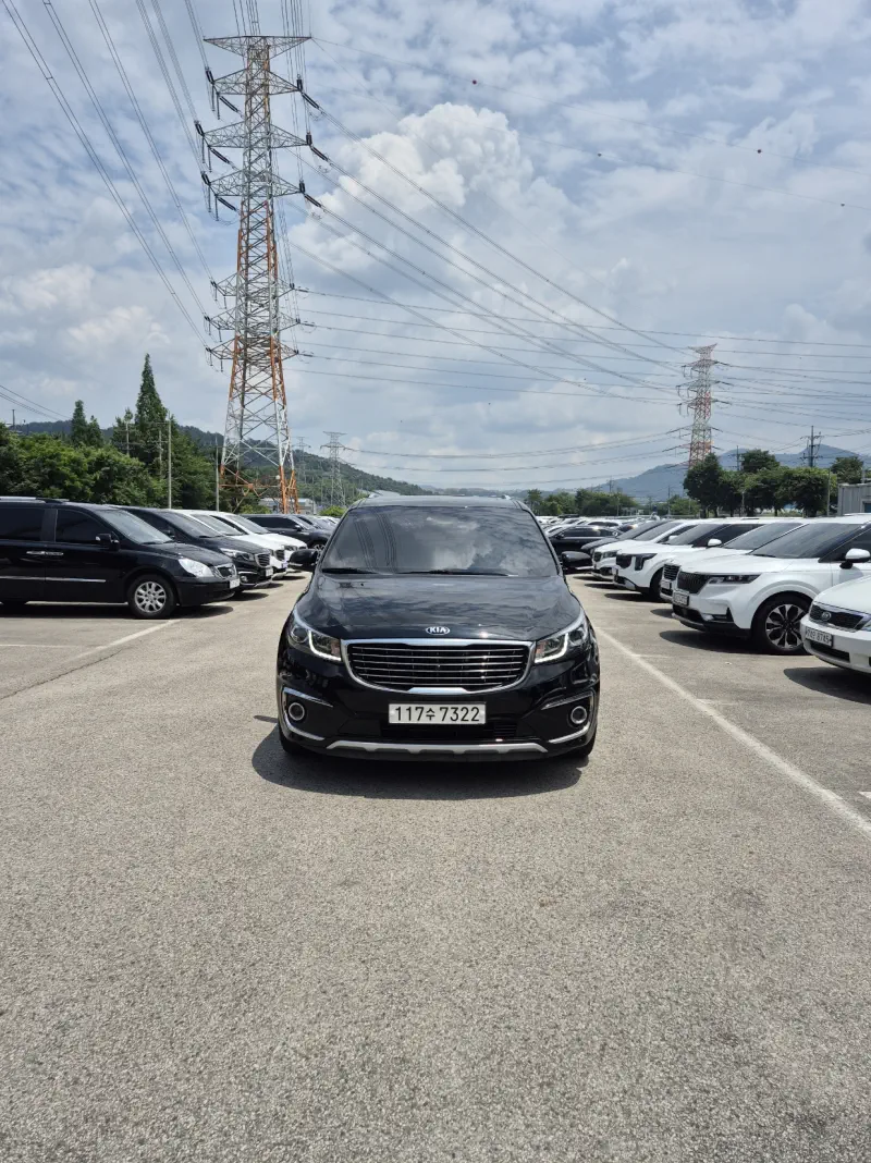 Kia Carnival