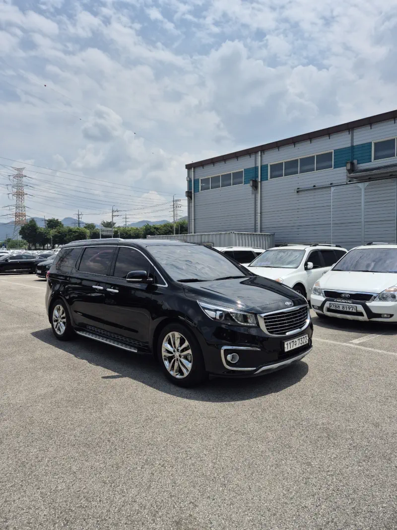 Kia Carnival
