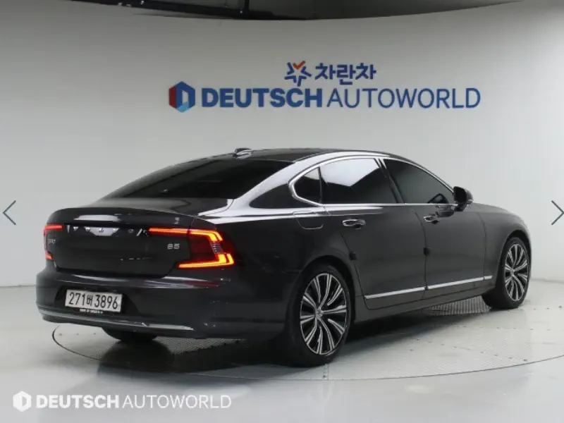 Volvo S90