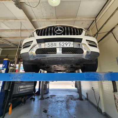 Mercedes-Benz M-class