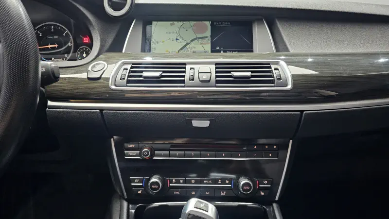 BMW 5-Series Gran Turismo