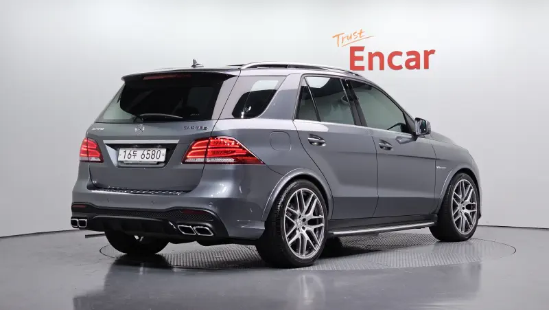 Mercedes-Benz GLE-Class
