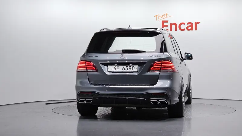 Mercedes-Benz GLE-Class