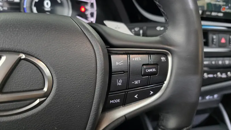 Lexus ES300h