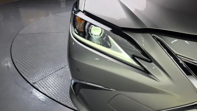 Lexus ES300h