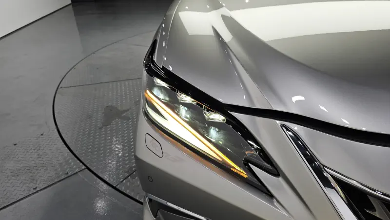 Lexus ES300h