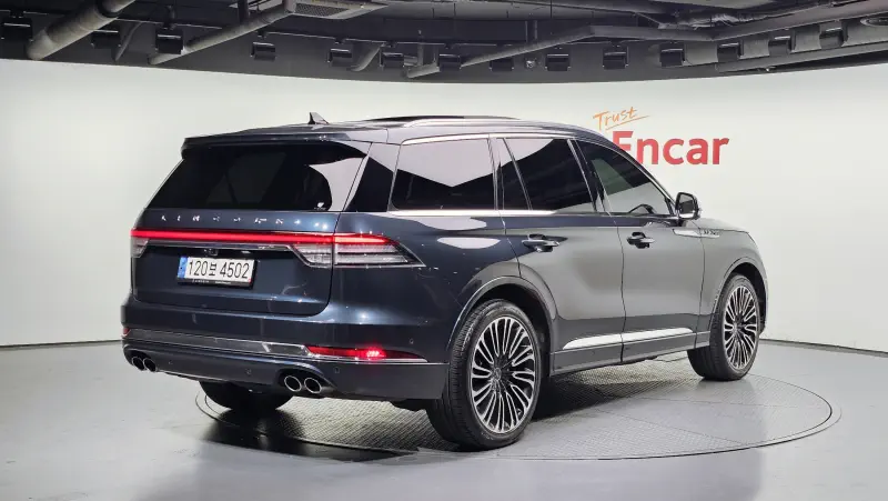 Lincoln Aviator